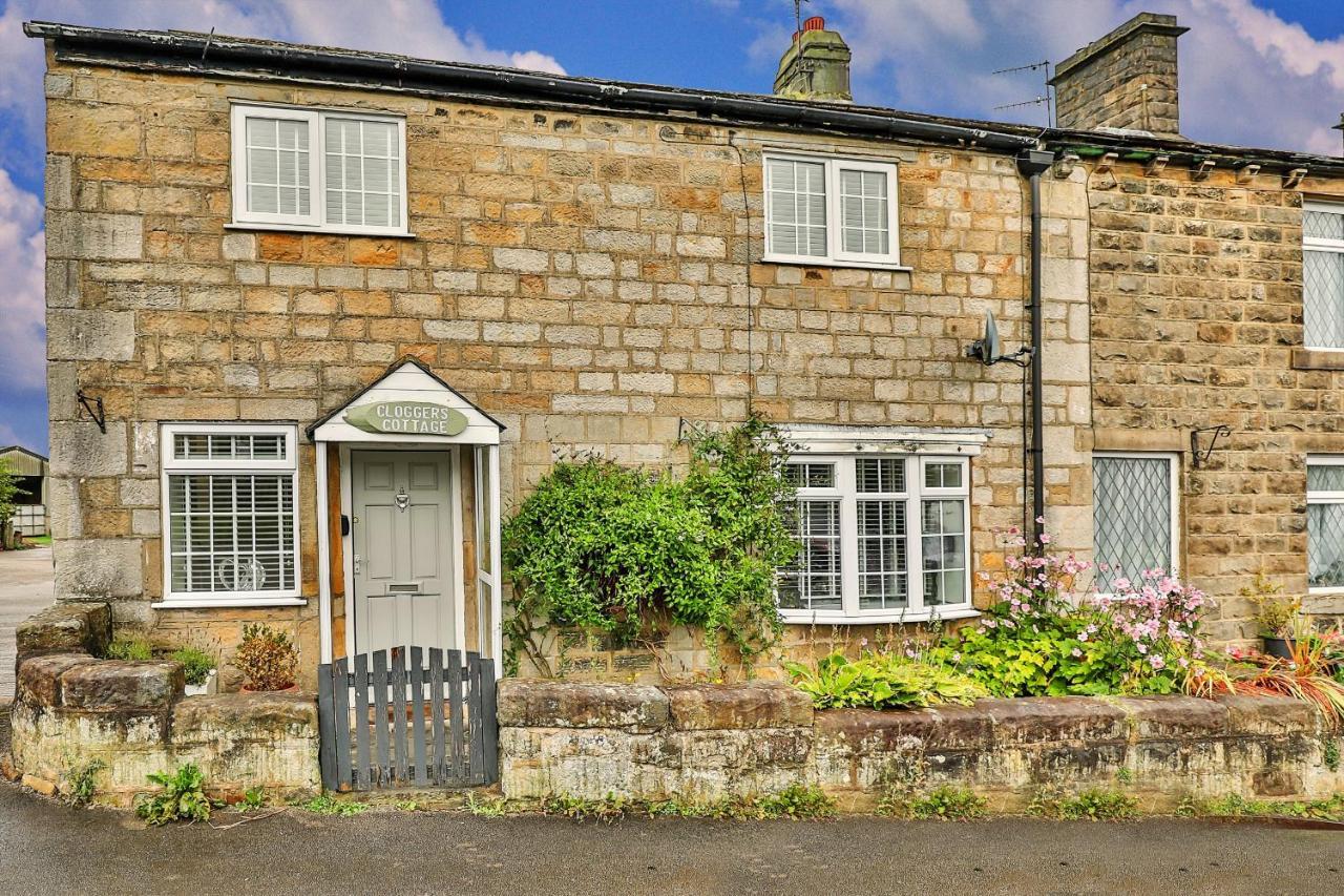 Finest Retreats - Cloggers Cottage Darley Esterno foto