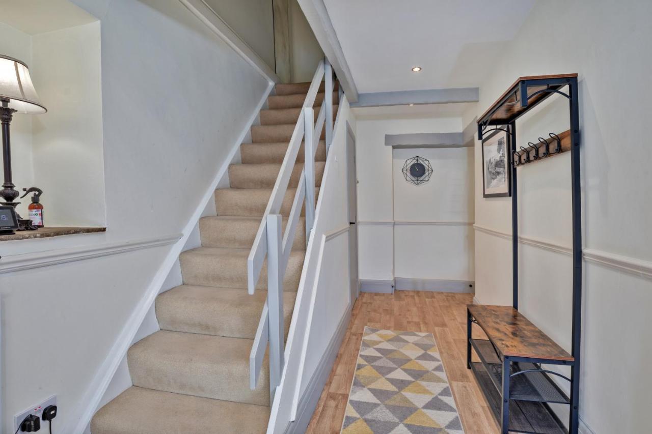 Finest Retreats - Cloggers Cottage Darley Esterno foto
