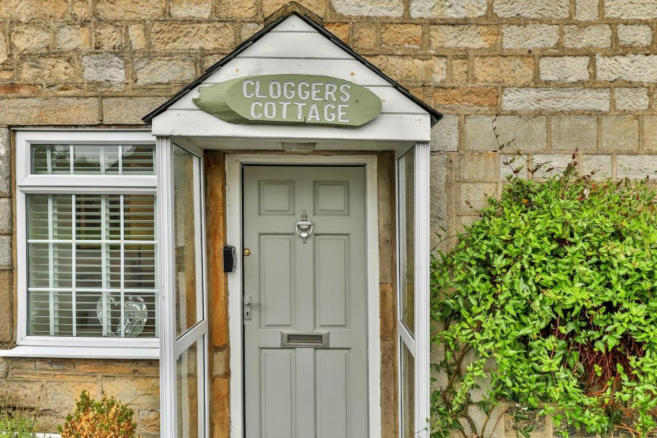 Finest Retreats - Cloggers Cottage Darley Esterno foto